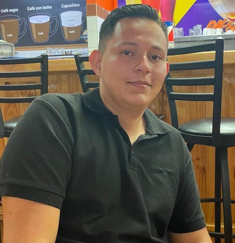 Sebastián Guzmán C